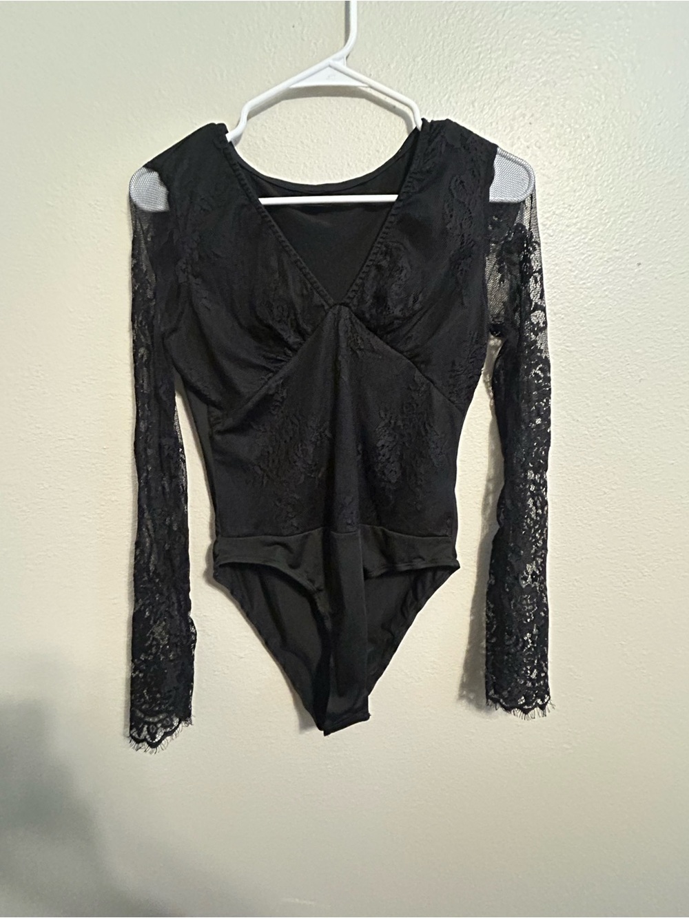 SHEIN Black Lace V-Neck Long Sleeve Bodysuit women’s medium